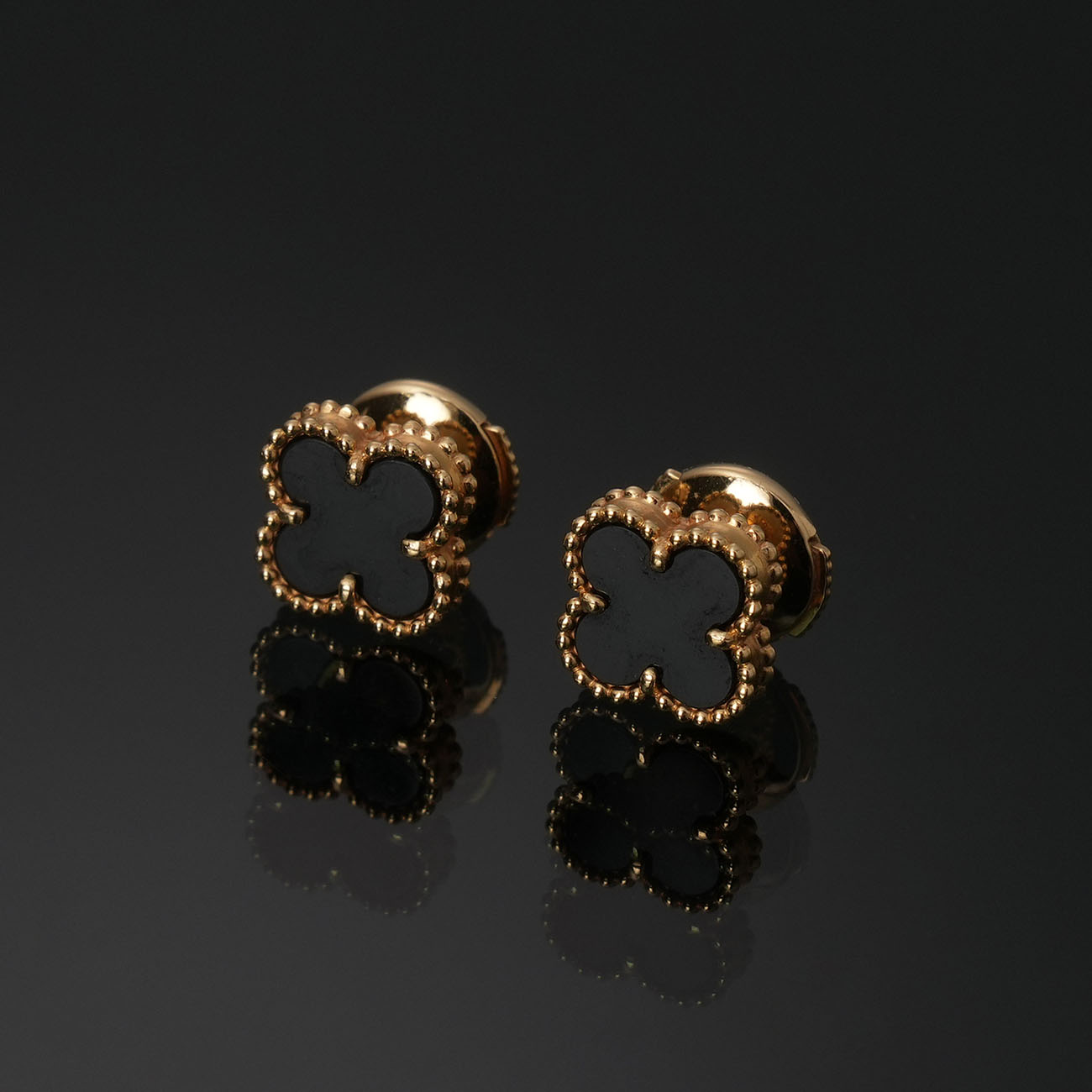 VAN CLEEF & ARPELS(USED)반클리프 스위트 알함브라 이어링 오닉스